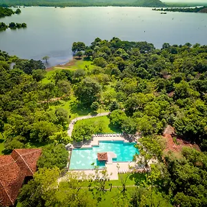 amaya-lake-kandalama.kandyhotelsnow.com/